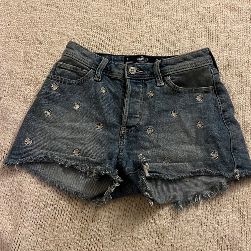 Hollister Jeans with daisy embroidery